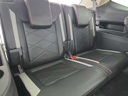 Used 2024 Volkswagen Atlas Peak Edition SEL image 12