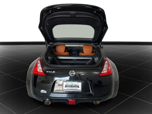Used 2016 Nissan 370Z Touring w/ Aerodynamics Package RWD image 13