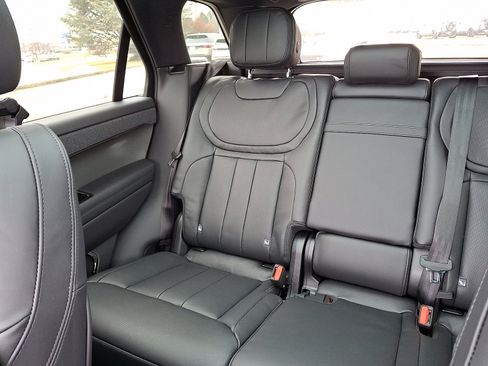 New 2026 Land Rover Range Rover Sport SE image 15