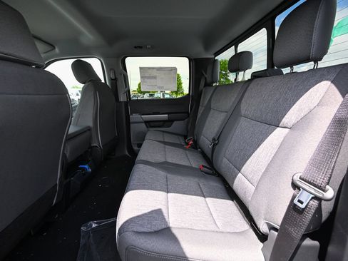New 2026 Ford F250 XL w/ STX Appearance Package AWD/4WD image 18