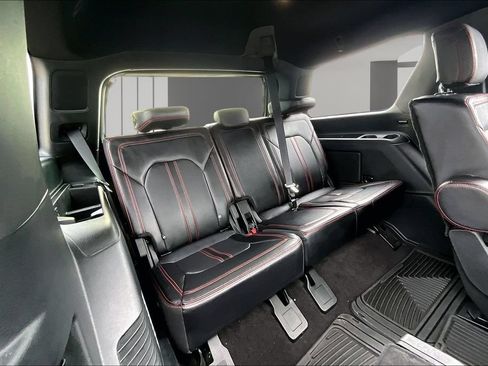 Used 2021 Ford Expedition Limited AWD/4WD image 30