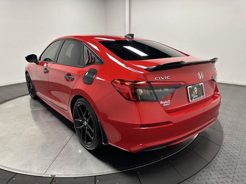 Used 2023 Honda Civic Sport image 9