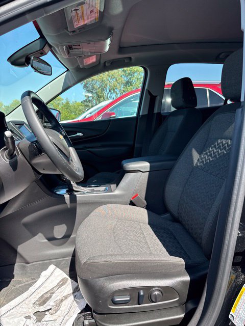Used 2024 Chevrolet Equinox LT w/ LPO, Floor Liner Package FWD image 10