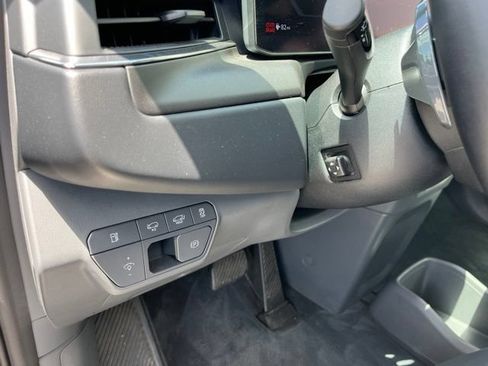 Used 2024 Kia EV9 Land AWD/4WD image 26