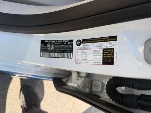 Used 2018 Mercedes-Benz E 400 4MATIC Sedan image 34