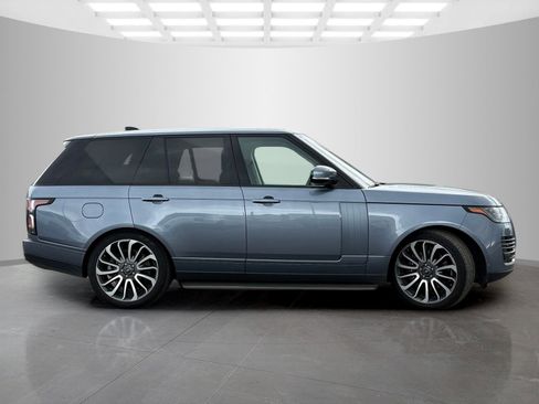 Used 2020 Land Rover Range Rover HSE image 4