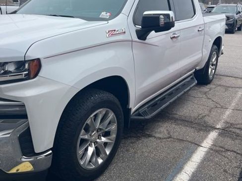 Used 2019 Chevrolet Silverado 1500 LTZ w/ Technology Package image 3