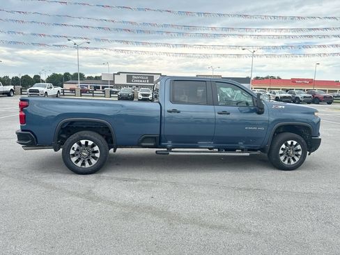 Used 2024 Chevrolet Silverado 2500 Custom w/ Custom Value Package AWD/4WD image 14