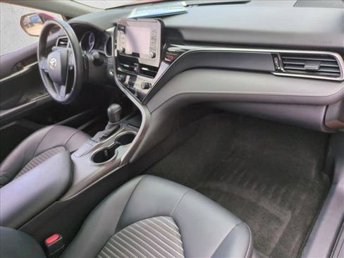 Certified 2023 Toyota Camry SE w/ Convenience Package image 20