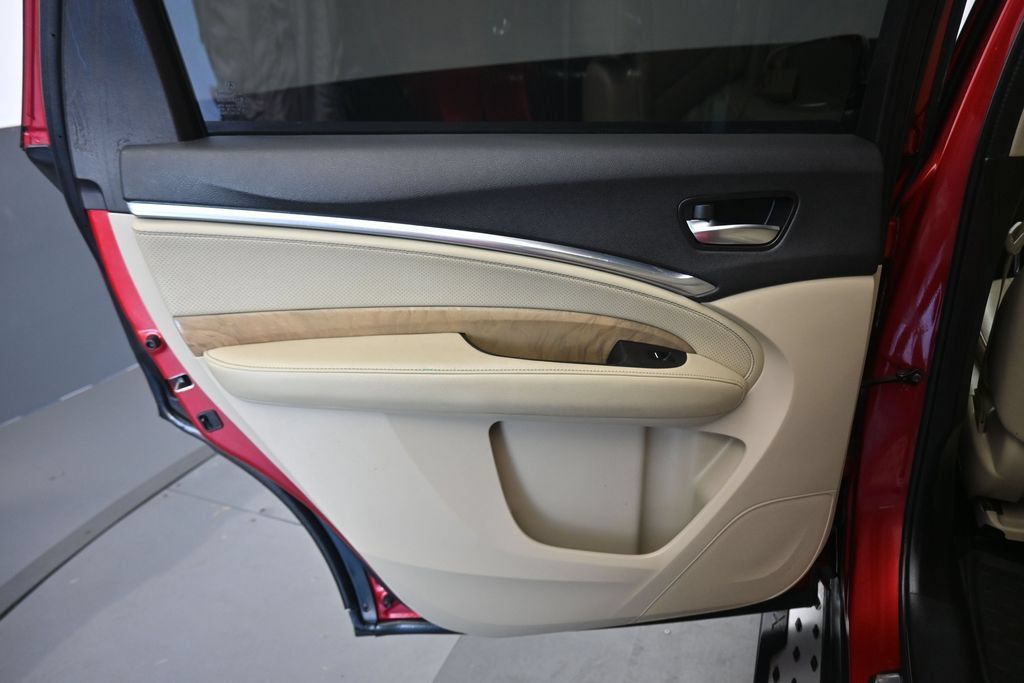 Used 2019 Acura MDX w/ Technology Package AWD/4WD image 31