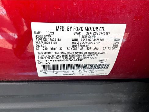 Used 2021 Ford Explorer Limited w/ Equipment Group 301A AWD/4WD image 33