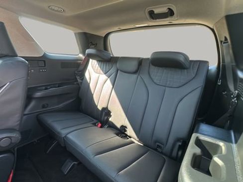 Used 2024 Hyundai Palisade Limited FWD image 20
