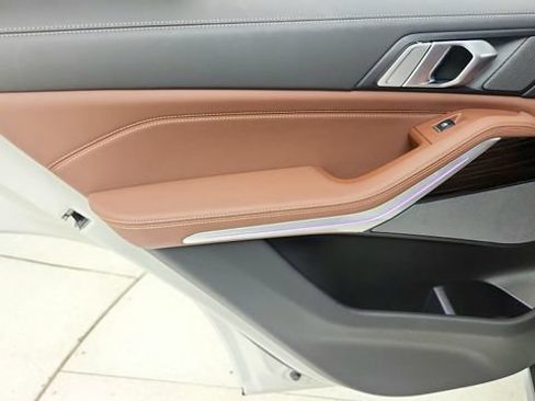 Used 2024 BMW X5 sDrive40i w/ Premium Package RWD image 47