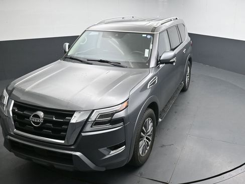 Used 2024 Nissan Armada SL w/ Captain's Chairs Package AWD/4WD image 29
