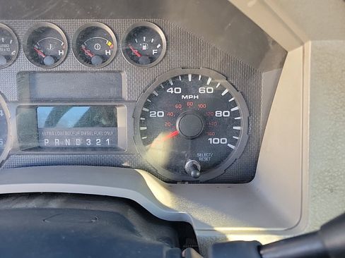 Used 2009 Ford F450 XL image 26