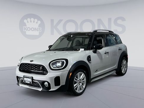 Used 2023 MINI Cooper Countryman S image 1