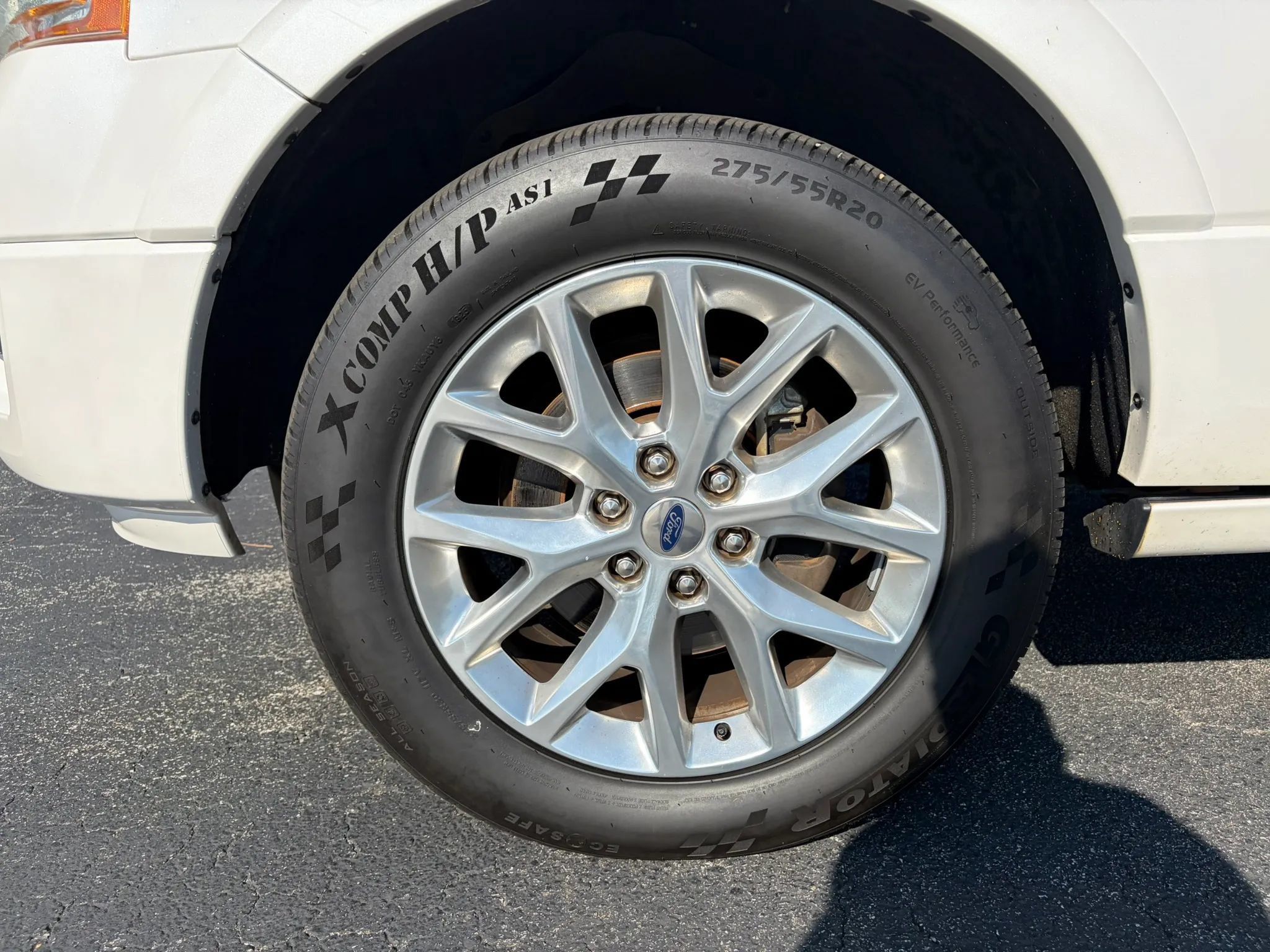 Used 2017 Ford Expedition EL Limited w/ Equipment Group 301A RWD image 10