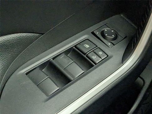 Used 2024 Toyota RAV4 LE AWD/4WD image 15