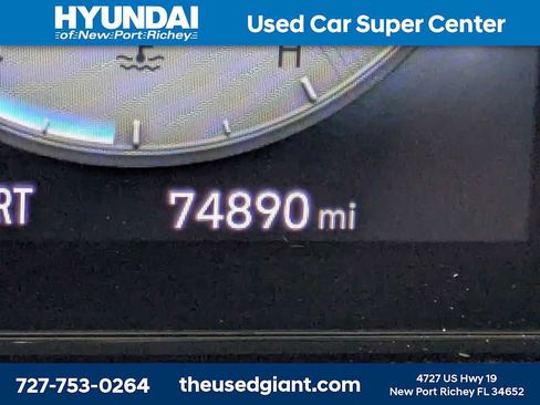 Certified 2022 Hyundai Tucson Limited FWD image 44