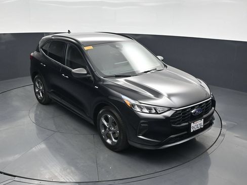 Used 2023 Ford Escape ST-Line w/ Tech Pack #1 FWD image 36