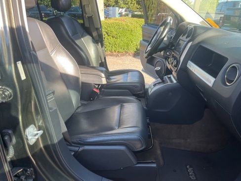 Used 2016 Jeep Compass High Altitude image 13