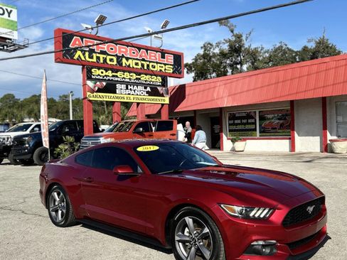 Used 2017 Ford Mustang Coupe image 3