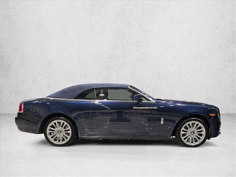 Used 2019 Rolls-Royce Dawn RWD image 4