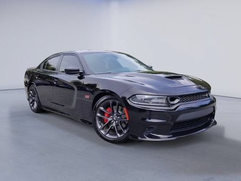 Used 2020 Dodge Charger Scat Pack RWD image 2
