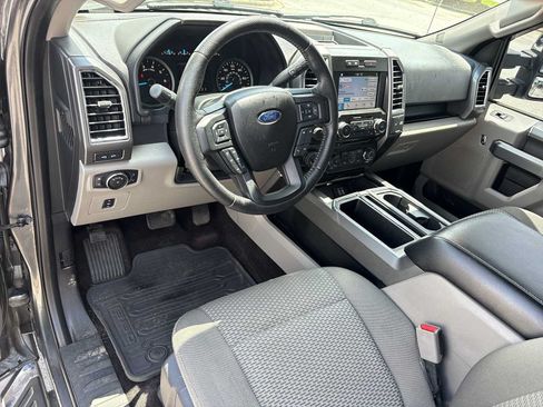 Used 2016 Ford F150 XLT w/ Equipment Group 302A Luxury AWD/4WD image 10