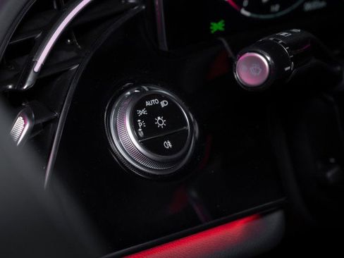 Used 2025 Mercedes-Benz E 350 4MATIC Sedan image 22