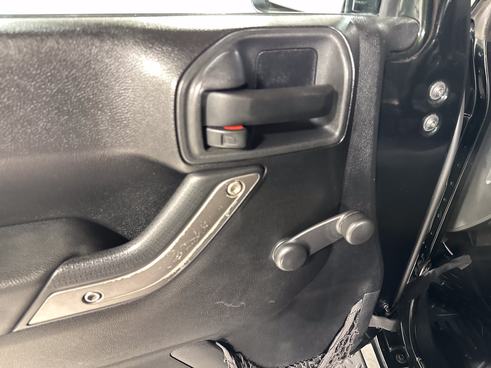 Used 2012 Jeep Wrangler Sport AWD/4WD image 16