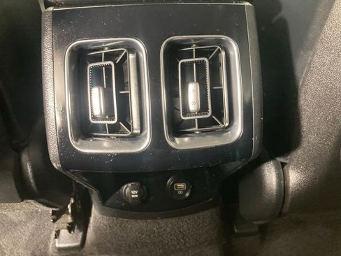 Used 2021 Kia Sorento S w/ Panoramic Sunroof Package image 16