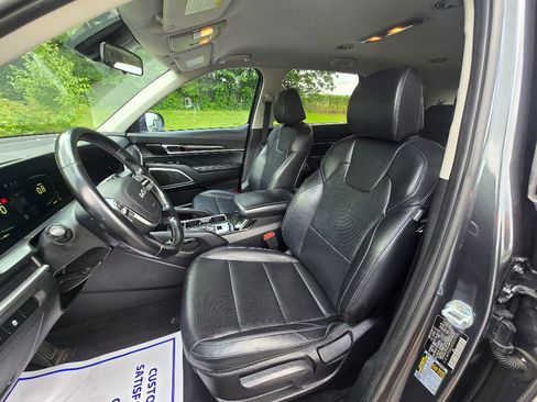 Used 2023 Kia Telluride LX AWD/4WD image 11
