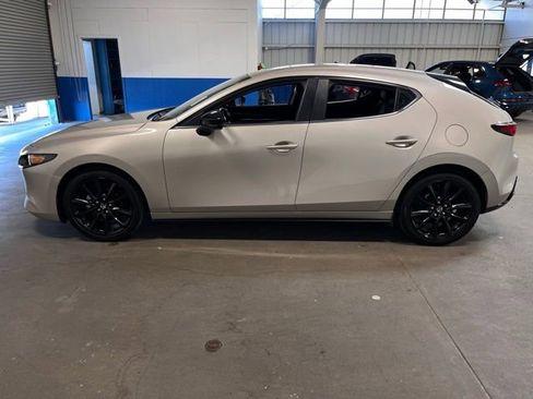 Used 2024 MAZDA MAZDA3 s FWD image 6