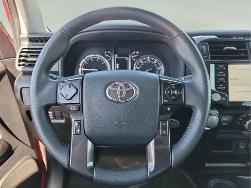 Used 2020 Toyota 4Runner Venture w/ Moonroof Package AWD/4WD image 19