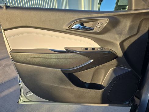New 2026 Chevrolet Trax LT w/ LT Convenience Package FWD image 27