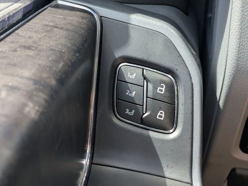 Used 2023 Ford F150 Lariat image 26