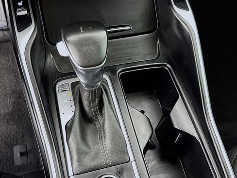 Used 2023 Kia Sorento S image 19