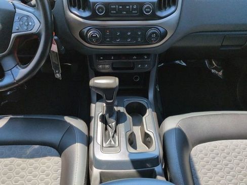 Used 2015 Chevrolet Colorado Z71 image 23