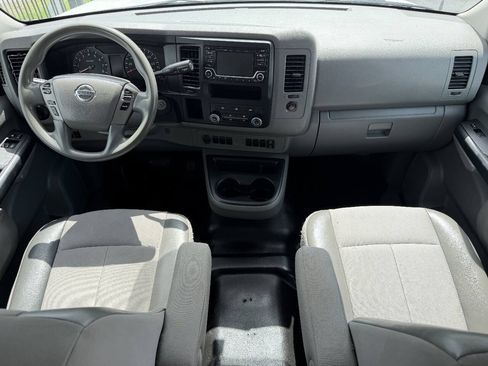 Used 2018 Nissan NV 3500 S RWD image 8