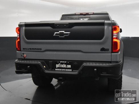 Used 2024 Chevrolet Silverado 1500 ZR2 w/ ZR2 Bison Edition AWD/4WD image 6