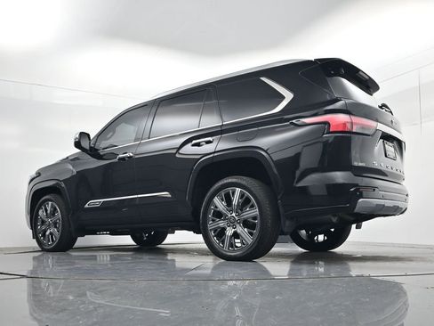 Used 2025 Toyota Sequoia Capstone AWD/4WD image 54
