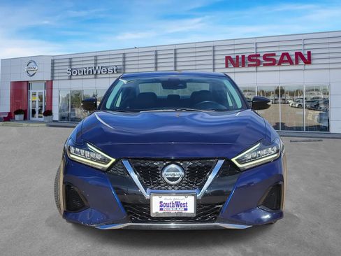 Used 2022 Nissan Maxima SV w/ Floor Mat Group image 10
