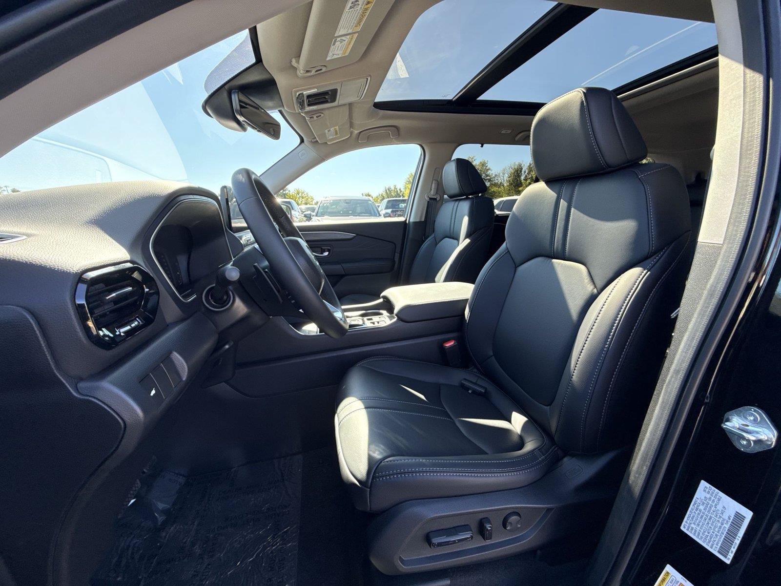 New 2026 Honda Pilot Touring image 13