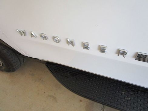 Used 2024 Jeep Wagoneer Series II AWD/4WD image 20