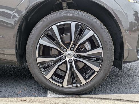 Certified 2024 Volvo XC60 B5 Plus w/ Protection Package Premier AWD/4WD image 11
