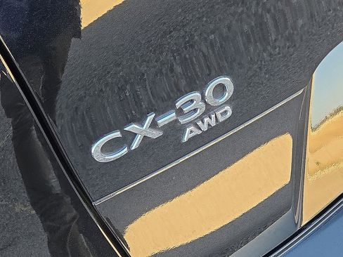 Used 2025 MAZDA CX-30 AWD 2.5 S w/ Select Sport Pkg image 12