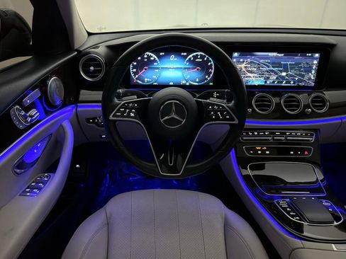 Used 2021 Mercedes-Benz E 350 4MATIC Sedan w/ Premium Package image 27