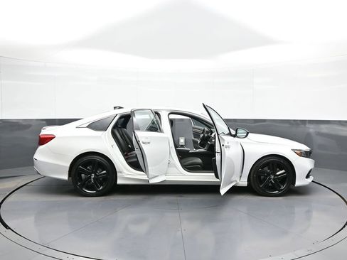 Certified 2022 Honda Accord Sport image 41