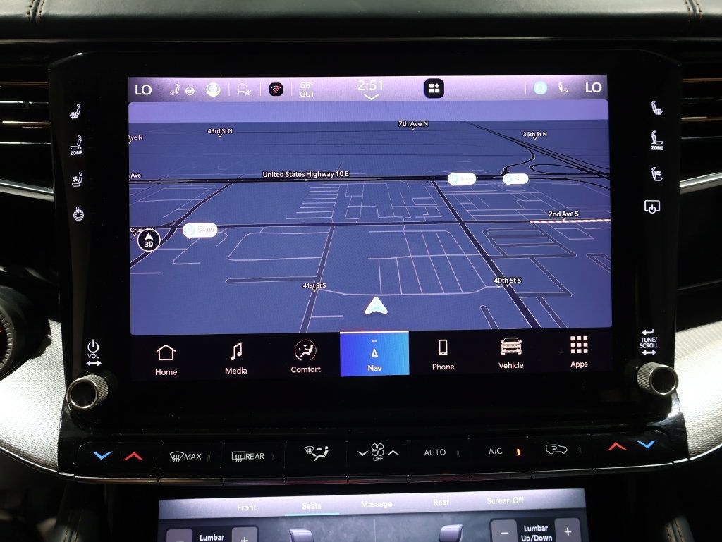 Used 2022 Jeep Grand Wagoneer Series III AWD/4WD image 31